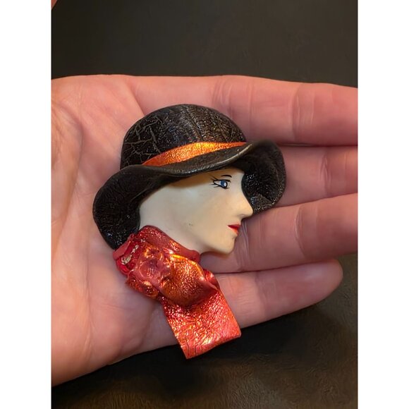 Vintage Lady Face Brooch With Black Hat & Red Scarf Hand-Painted Resin Pin Elega - Picture 2 of 6